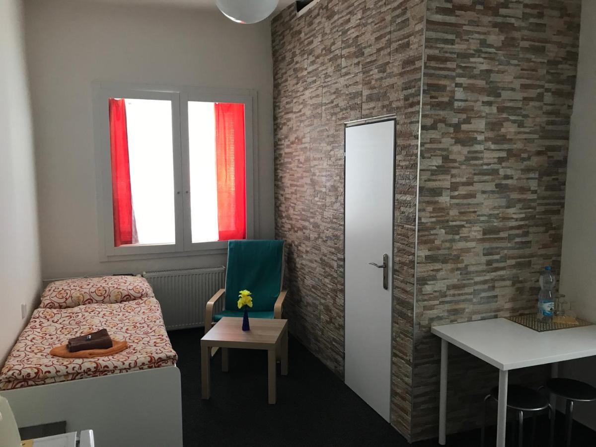 Zlatá-éra Hotel 3*
